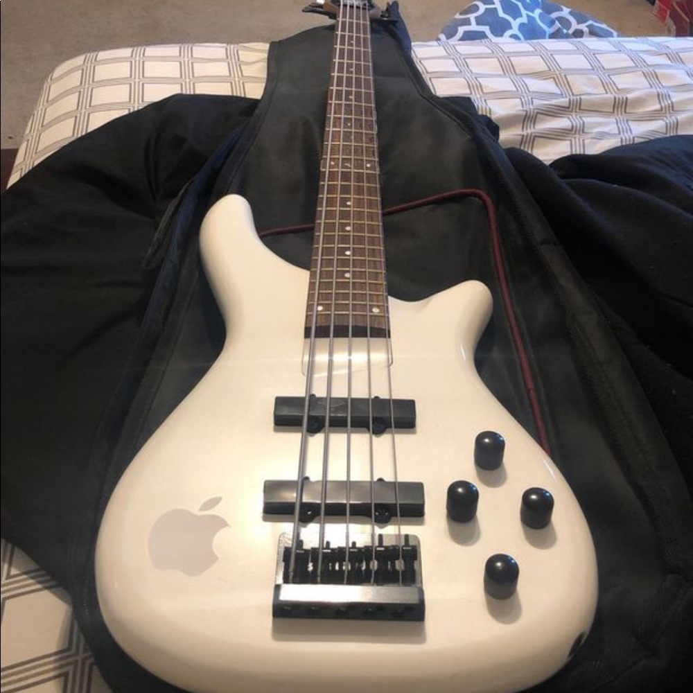 Rogue series 3 bass